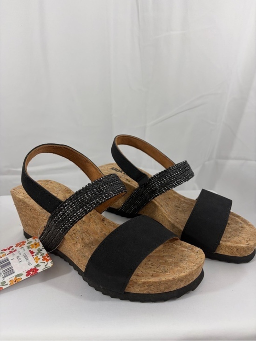 NWT Muk Luks Women’s Size 8 Black Cork Wedge Sandals with Beaded Ankle Strap